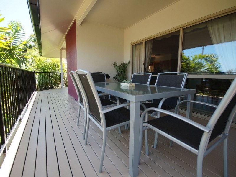 1 Leslie Lane, South Mission Beach QLD 4852