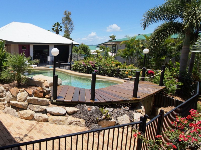 1 Leslie Lane, South Mission Beach QLD 4852
