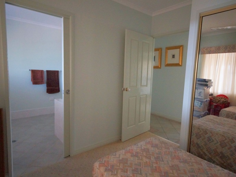 1 Leslie Lane, South Mission Beach QLD 4852