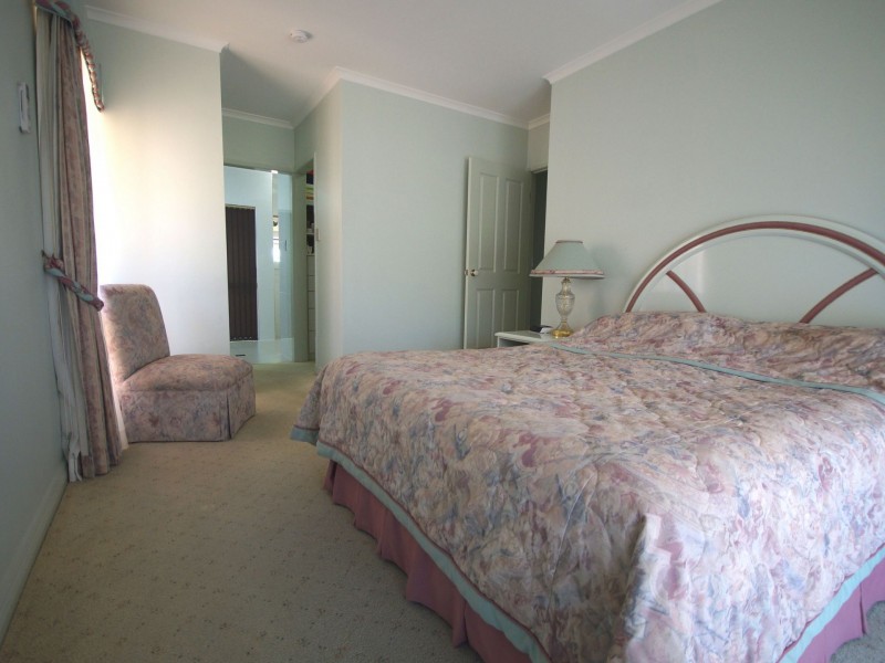 1 Leslie Lane, South Mission Beach QLD 4852