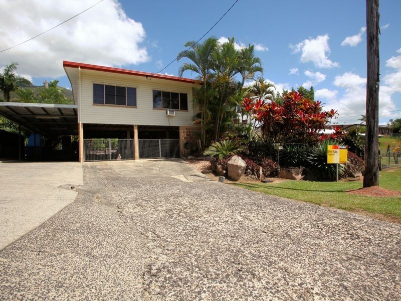 11 McDonald Street, Tully QLD 4854