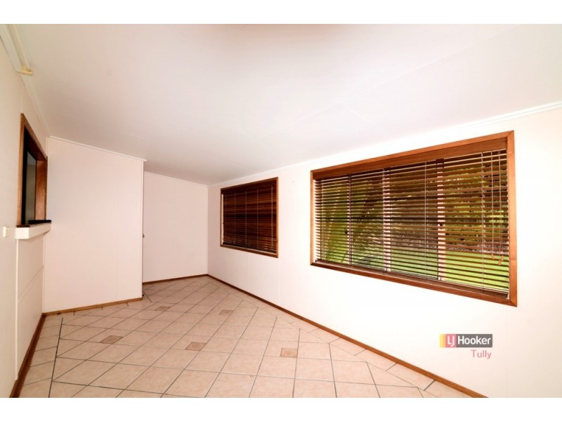 11 McDonald Street, Tully QLD 4854