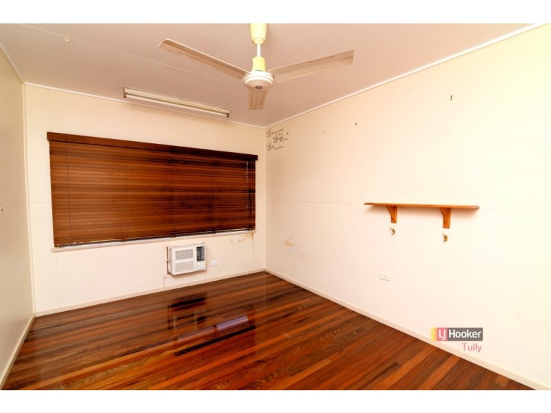 11 McDonald Street, Tully QLD 4854