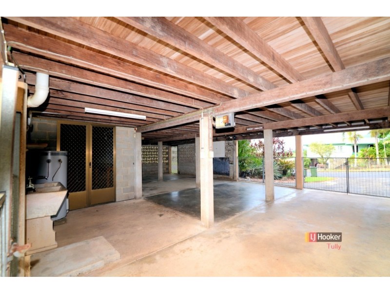 11 McDonald Street, Tully QLD 4854