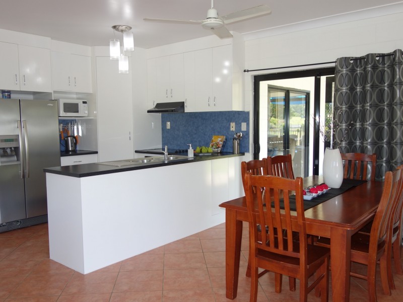2 Corbett Close, Bulgun QLD 4854