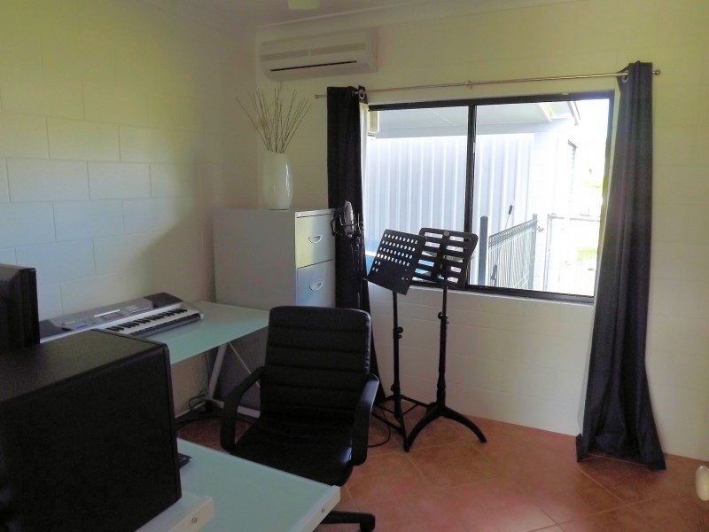 2 Corbett Close, Bulgun QLD 4854