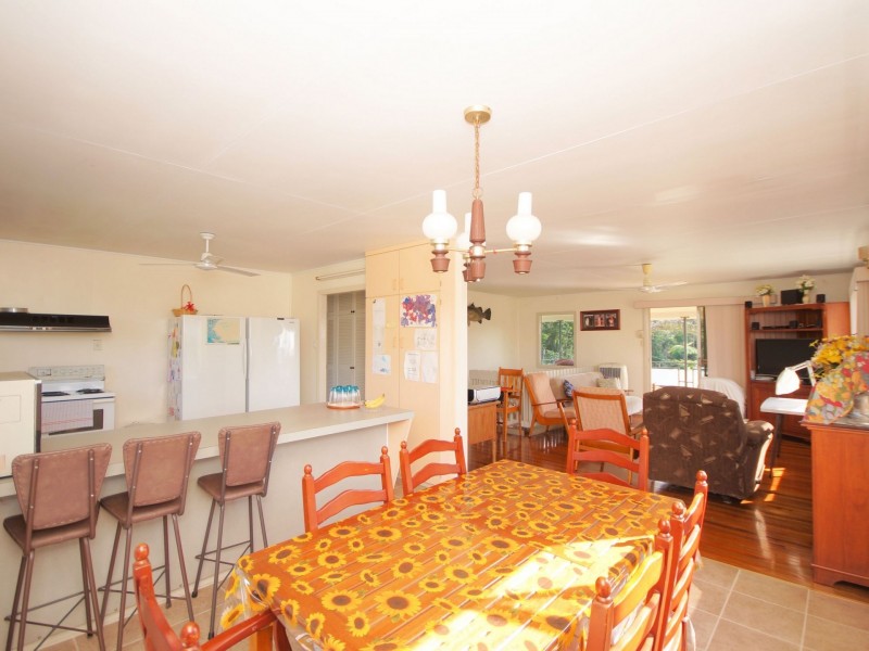 59 Theodore Street, Tully QLD 4854