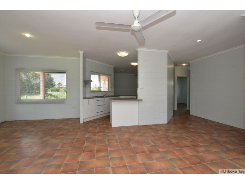 75 Taylor Street, Tully Heads QLD 4854