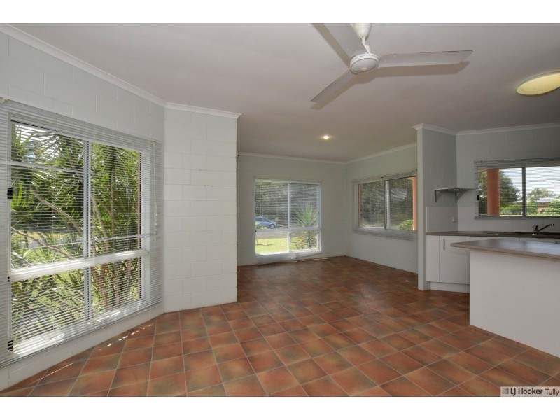 75 Taylor Street, Tully Heads QLD 4854
