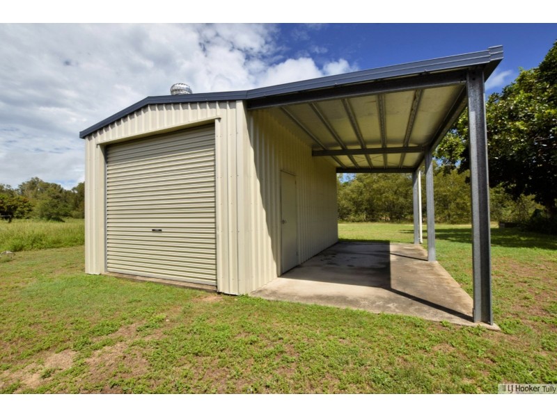 75 Taylor Street, Tully Heads QLD 4854