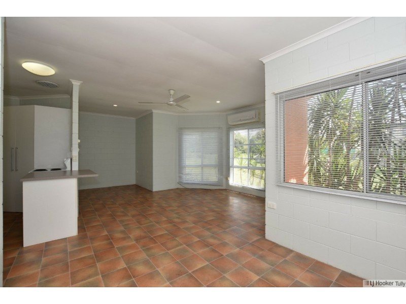 75 Taylor Street, Tully Heads QLD 4854