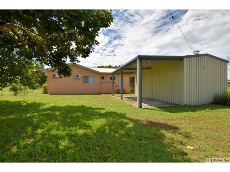 75 Taylor Street, Tully Heads QLD 4854