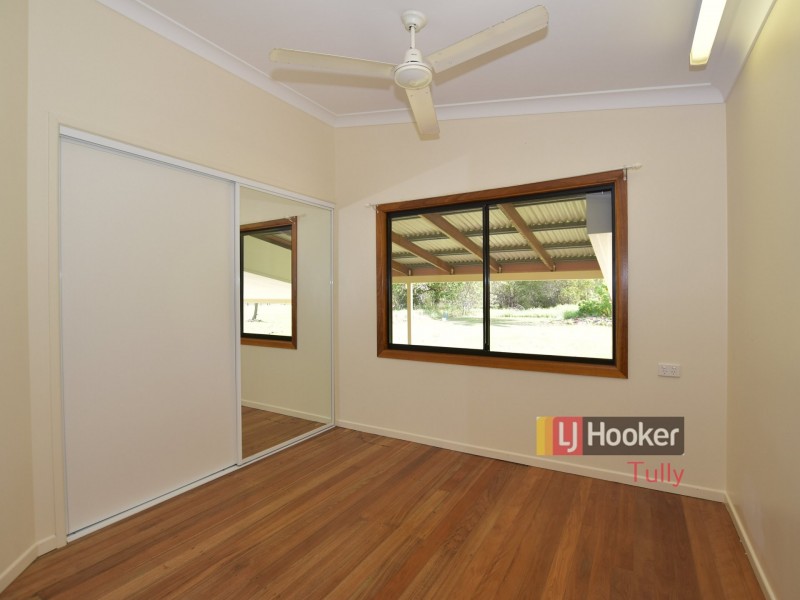 8 Costigan Street, Tully Heads QLD 4854