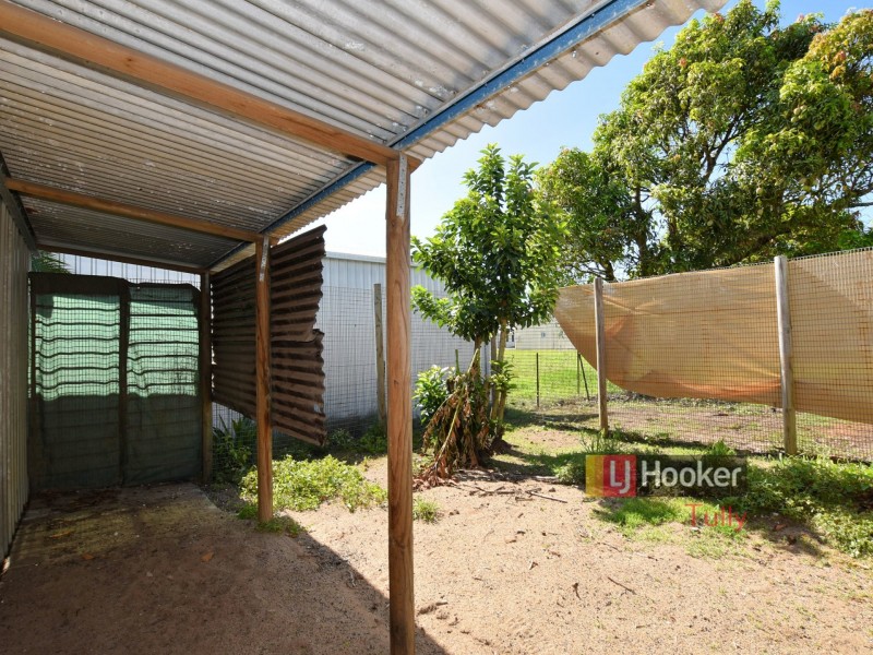 8 Costigan Street, Tully Heads QLD 4854