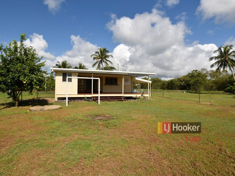 8 Costigan Street, Tully Heads QLD 4854