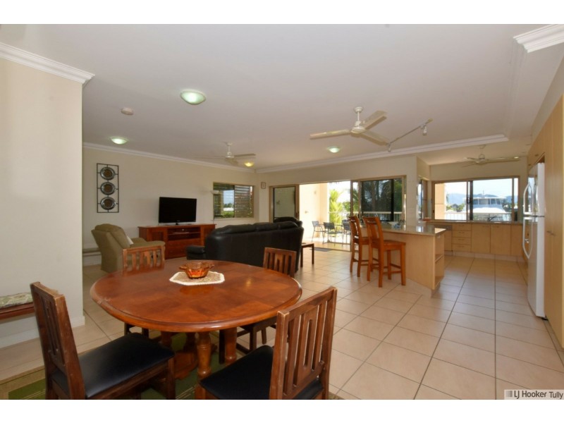 Unit 2/23 Poinciana Boulevard, Cardwell QLD 4849
