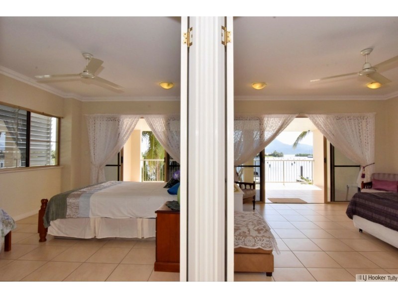 Unit 2/23 Poinciana Boulevard, Cardwell QLD 4849