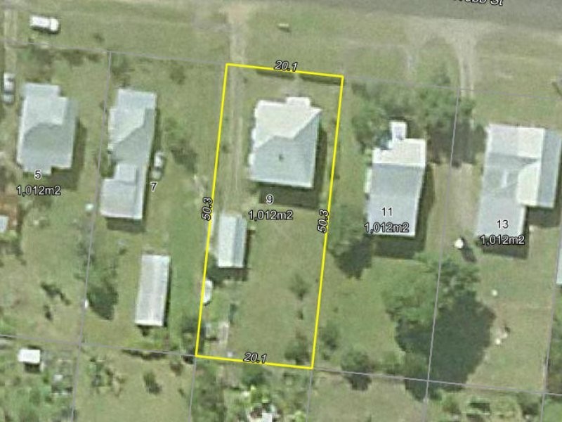 9 Webb Street, Tully QLD 4854
