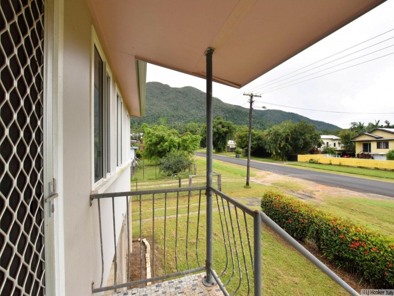 9 Webb Street, Tully QLD 4854