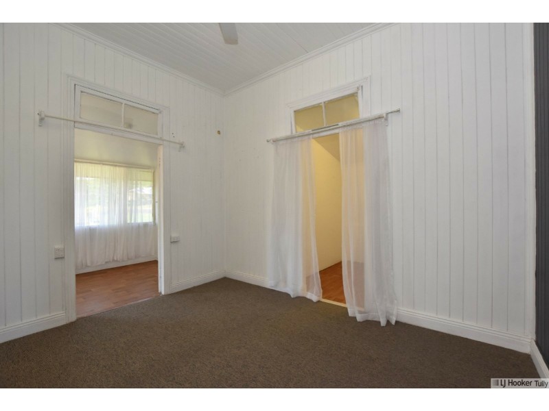 8 Mars Street, Tully QLD 4854