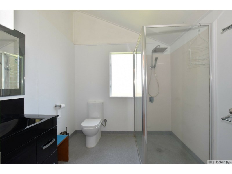 8 Mars Street, Tully QLD 4854