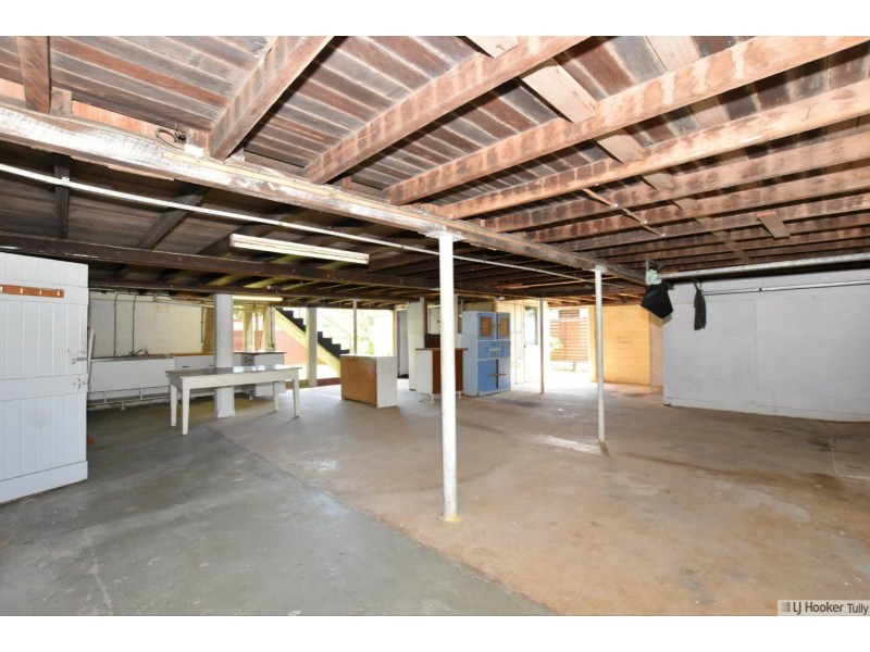 8 Mars Street, Tully QLD 4854