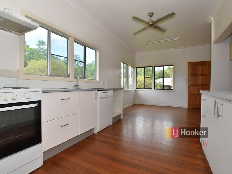 4 Billabong Lane, Tully Heads QLD 4854