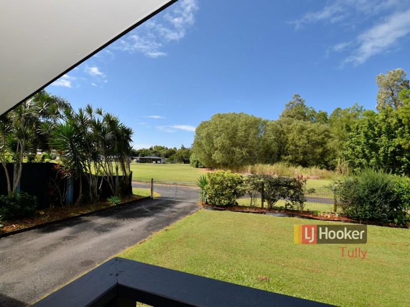 4 Billabong Lane, Tully Heads QLD 4854