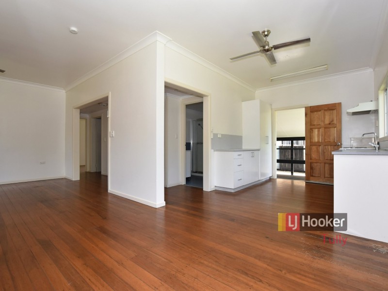 4 Billabong Lane, Tully Heads QLD 4854