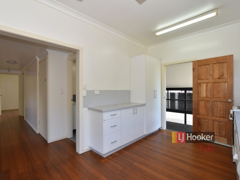 4 Billabong Lane, Tully Heads QLD 4854