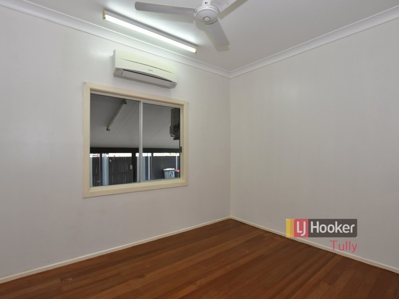 4 Billabong Lane, Tully Heads QLD 4854