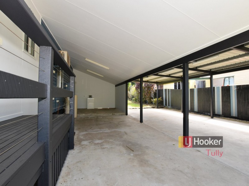 4 Billabong Lane, Tully Heads QLD 4854