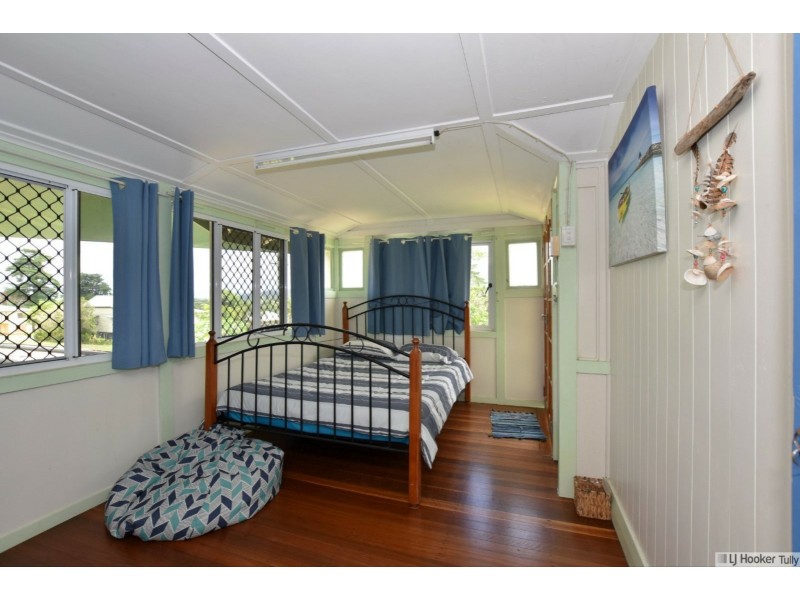20 Watkins Street, Tully QLD 4854