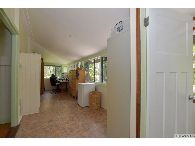 20 Watkins Street, Tully QLD 4854