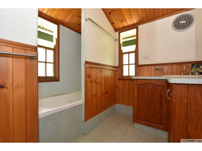 20 Watkins Street, Tully QLD 4854