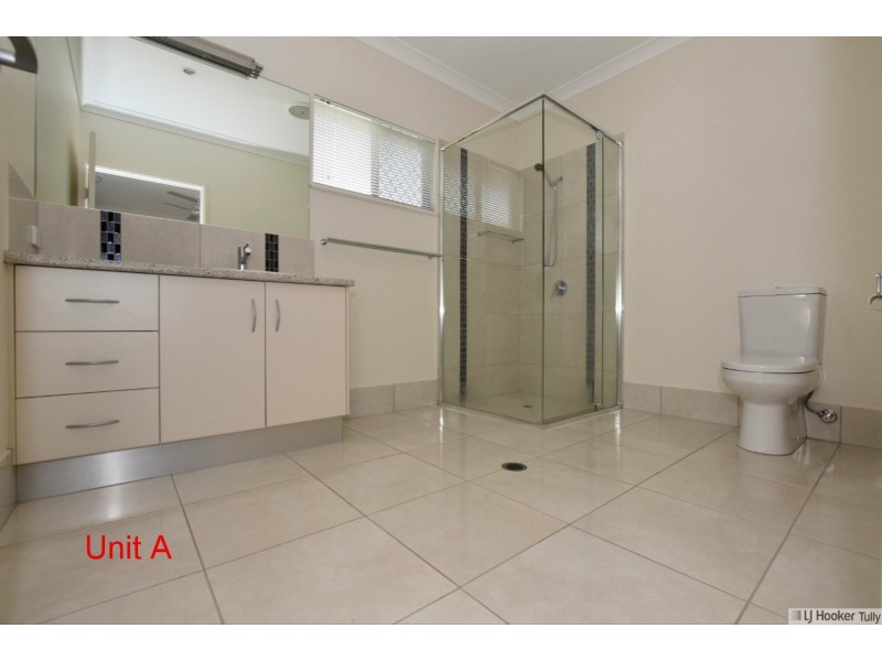 12 Pease Street, Tully QLD 4854