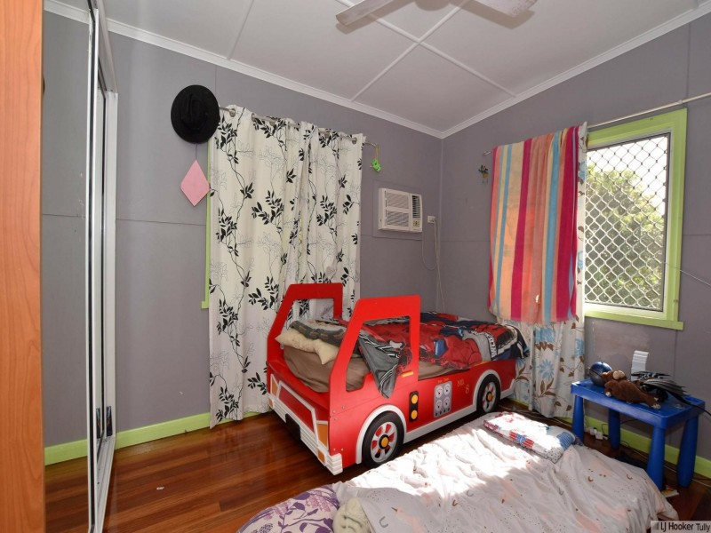 20 Hyatt Street, Tully QLD 4854