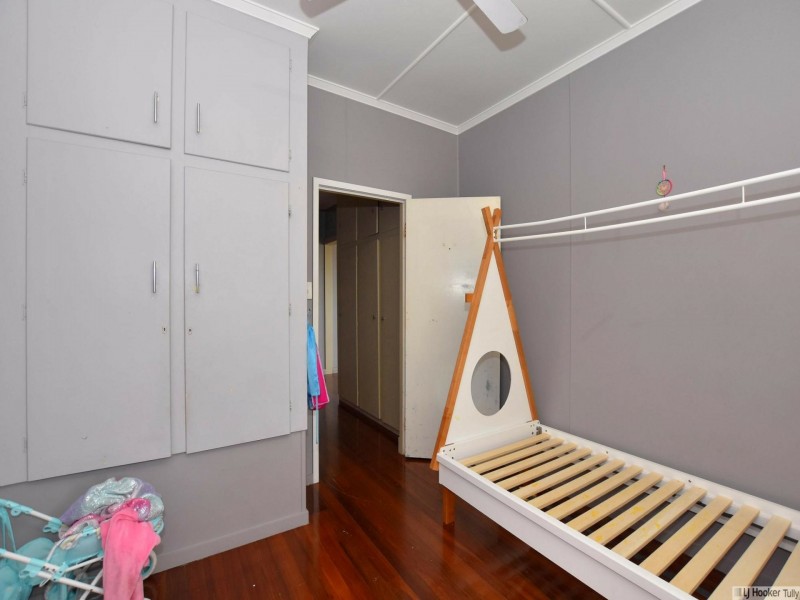 20 Hyatt Street, Tully QLD 4854