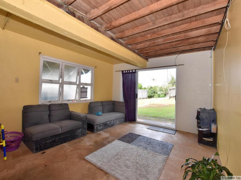 20 Hyatt Street, Tully QLD 4854