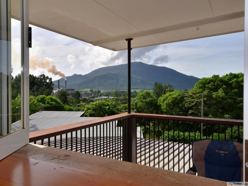 20 Hyatt Street, Tully QLD 4854