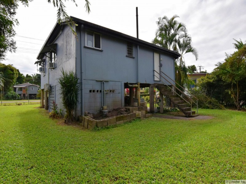 23 Trower Street, Tully QLD 4854