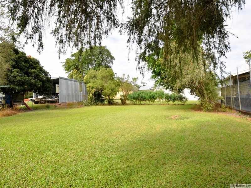 23 Trower Street, Tully QLD 4854
