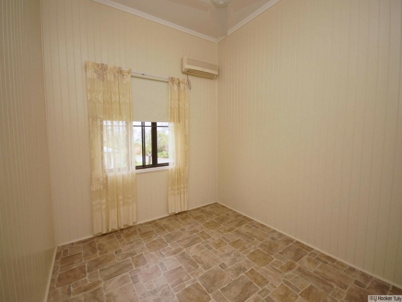 24 Murray Street, Tully QLD 4854