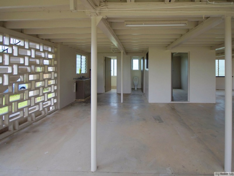 24 Murray Street, Tully QLD 4854