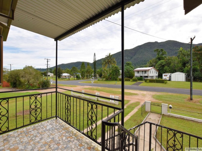 24 Murray Street, Tully QLD 4854