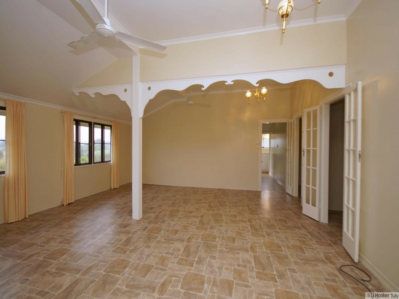 24 Murray Street, Tully QLD 4854