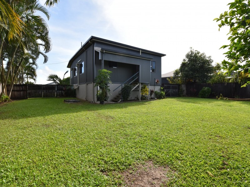 10 Wilson Street, El Arish QLD 4855