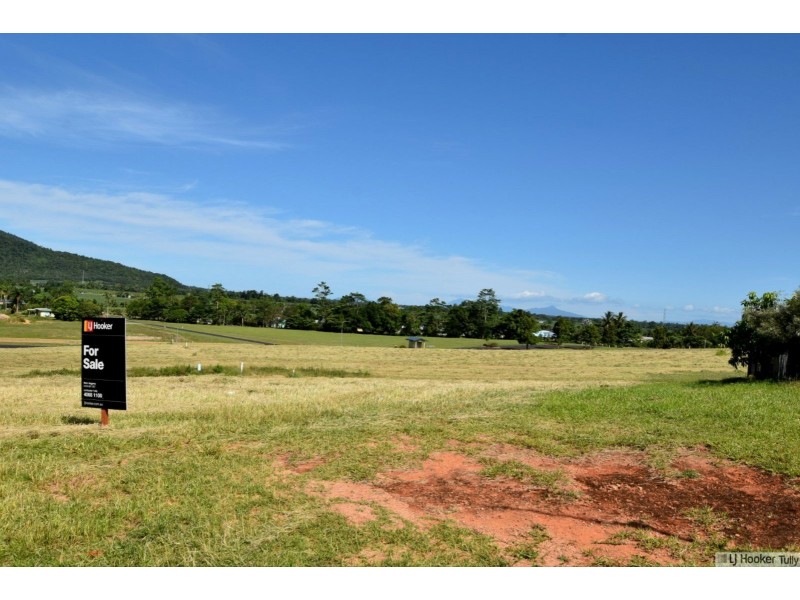26 Pease Street, Tully QLD 4854