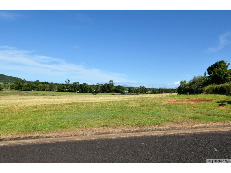 26 Pease Street, Tully QLD 4854