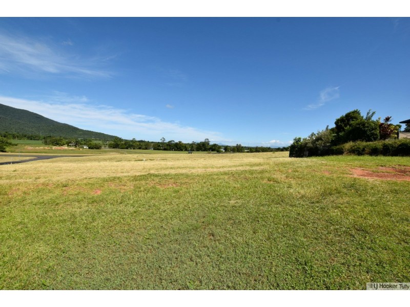 26 Pease Street, Tully QLD 4854